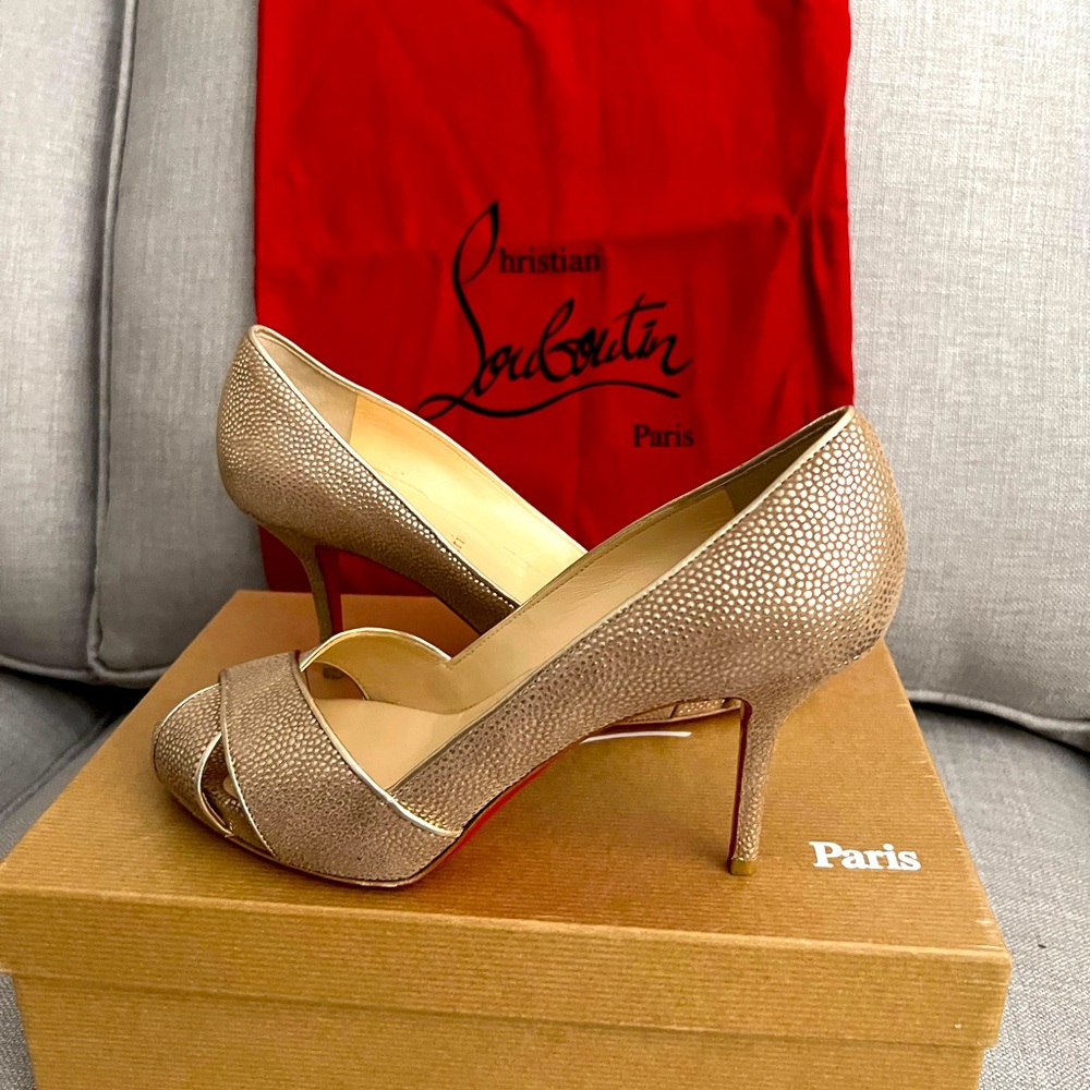 Christian Louboutin Shelley Orlato Gold pumps.